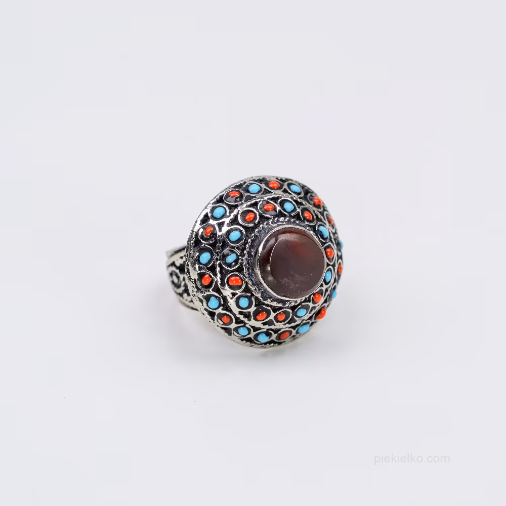 Pakistani agate ring with a mosaic of turquoise and coral