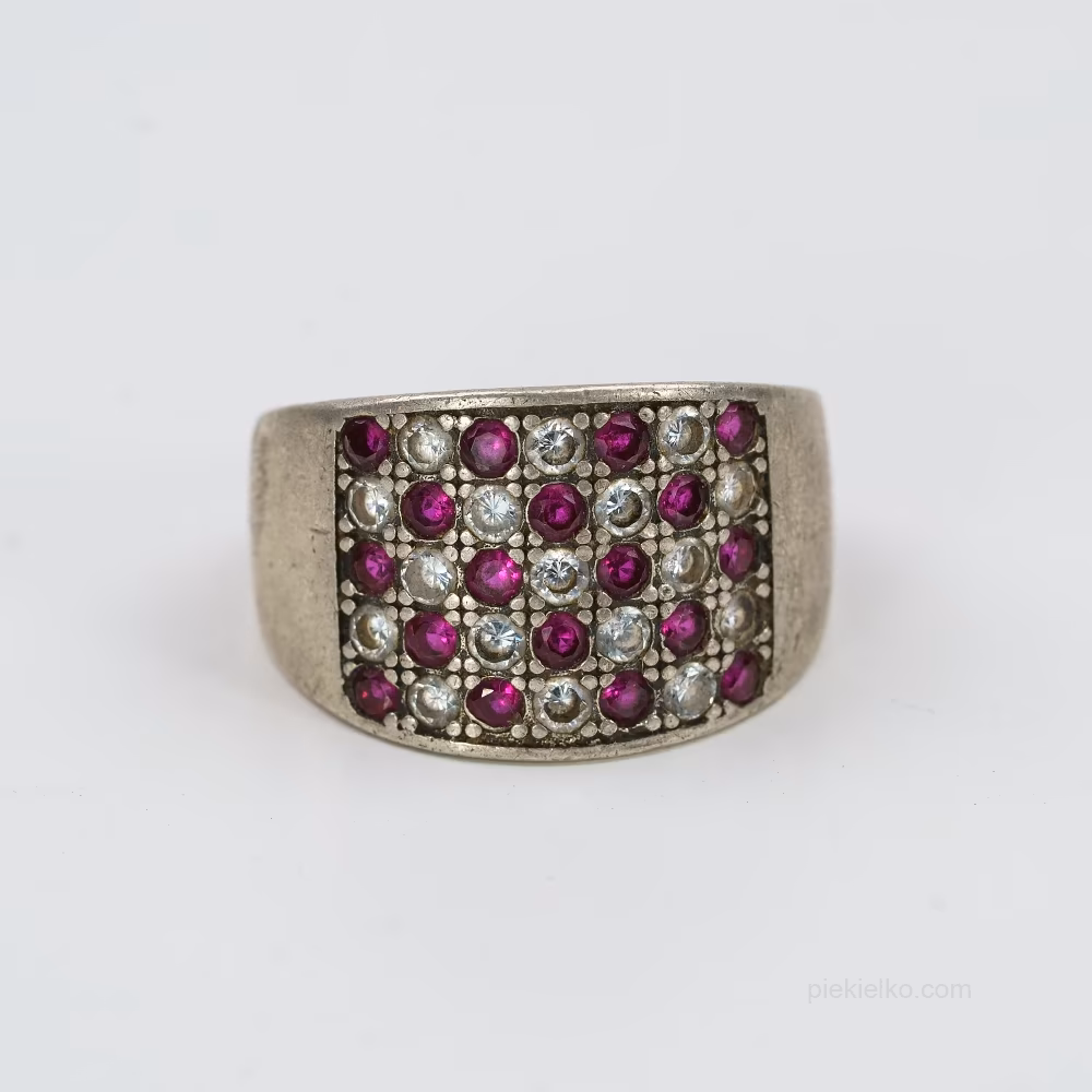 Raspberry pavé in a heavy case